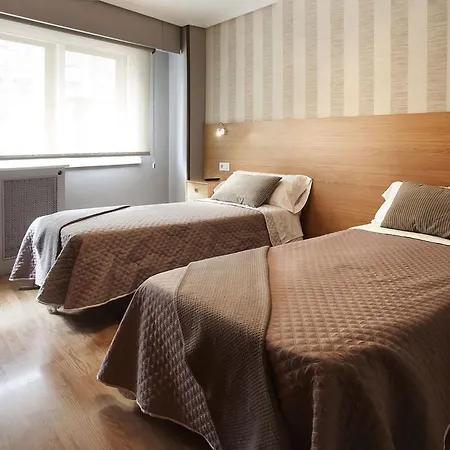 Hostal Crisol 2* A Coruña